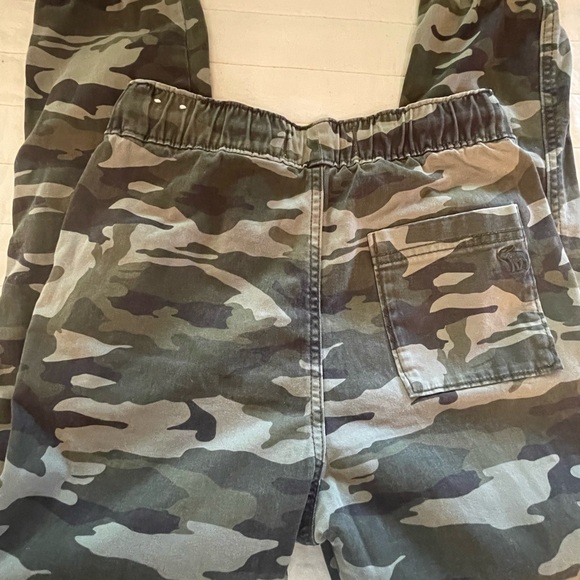 Abercrombie Kids Camouflage Canvas Joggers 11/12 - Picture 6 of 11